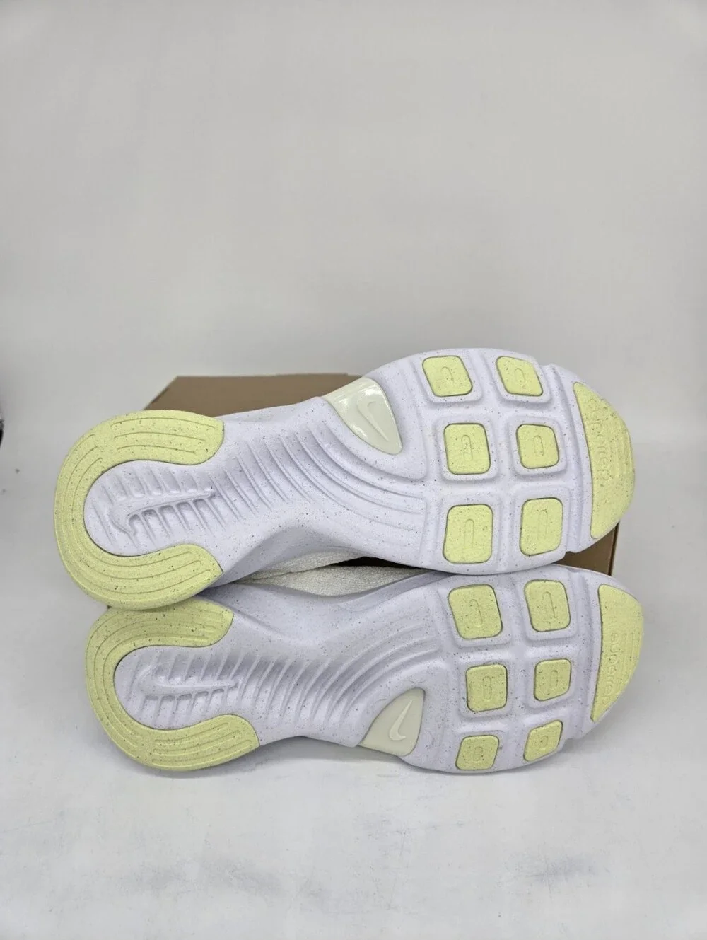 Nike superrep go